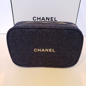💖Authentic CHANEL Beauty Cosmetics Makeup Bag / Clutch Pouch, Navy & Gold